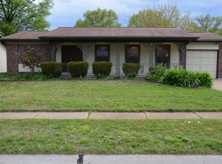 1470 Leisure Dr, Florissant, MO