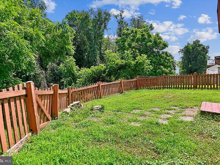 17 Ruddington Ct — Photo 10