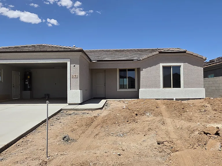 2791 E Colina Cerbat — Photo 1