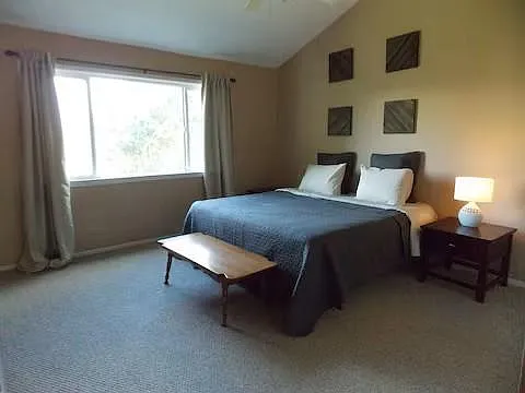 3 bed, 2.0 bath, 1385 sqft, $2,500 — Photo 4