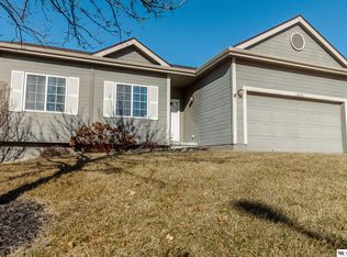 16332 Meredith Ave, Omaha, NE 68116