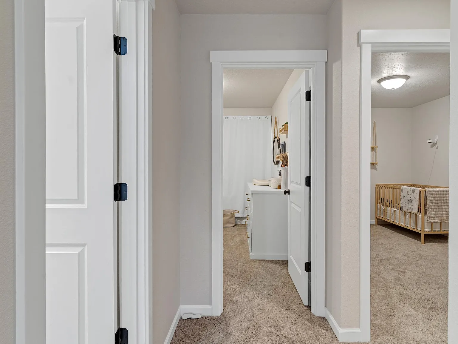 3 bed, 2.5 bath, 1500 sqft, $2,600 — Photo 3