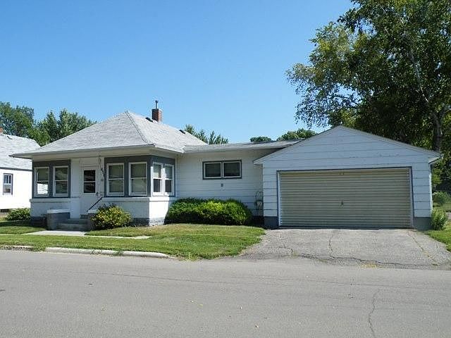 1st image of 451 9th St
