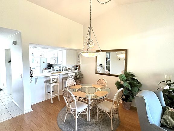 4th image of 204 Silver Lake Dr Unit 203
