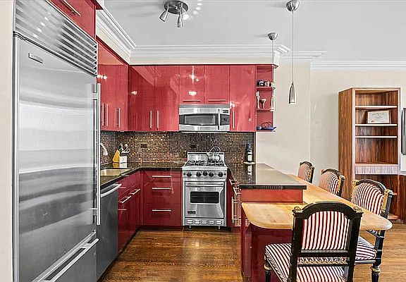 3rd image of 3111 Ocean Pkwy APT 5D