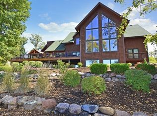 7590 Susan Ln, Mound, MN 55364