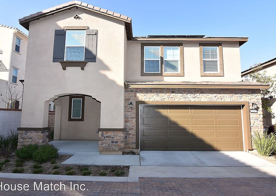 1st image of 30465 Village Terrace Dr
