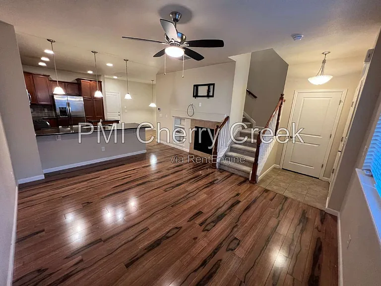 8159 S Akron Ct — Photo 11