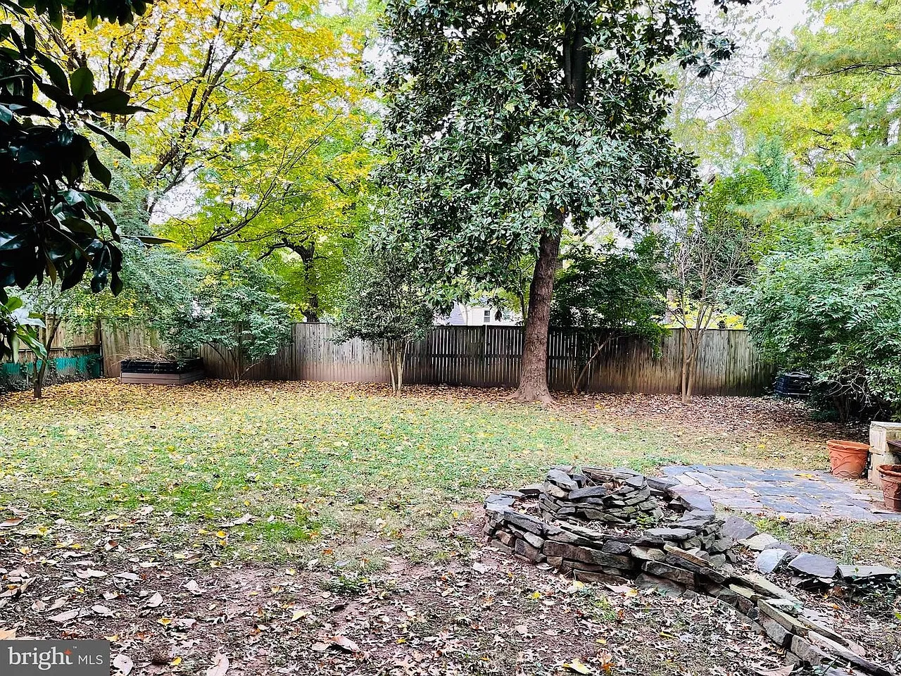 3 bed, 2.5 bath, 3825 sqft, $4,600 — Photo 4