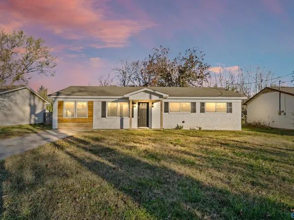 14023 Glenview Dr SW, Huntsville, AL 35803