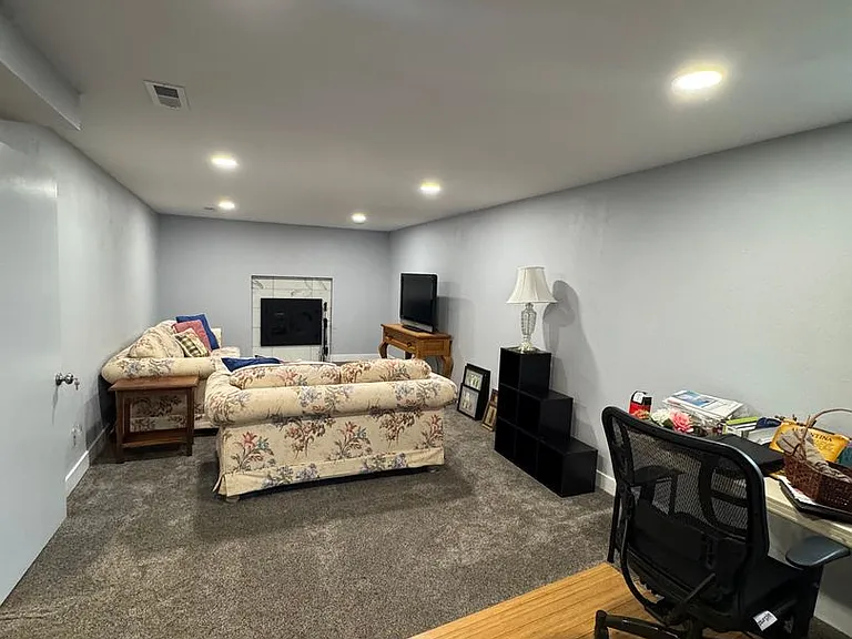 180 S 500 W — Photo 26