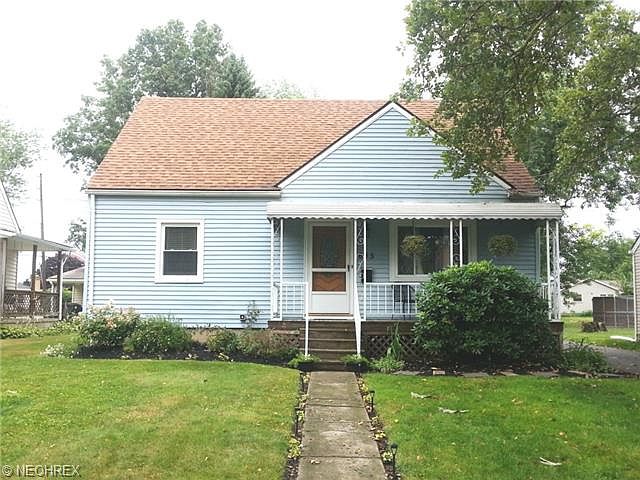 1st image of 615 Meadowbrook Ave SE