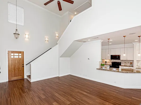 8000 Stonelake Village Ave APT 404, Baton Rouge, LA 70820