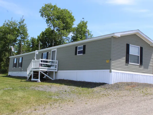 33 Ledge Avenue, Portage Lake, ME 04768
