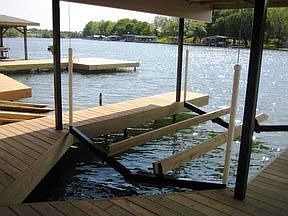 4th image of 1210 S Lakeside Dr