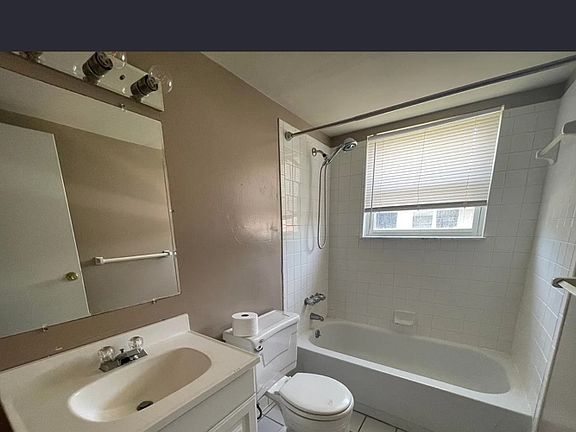5th image of 2504 Langdon Dr APT 8