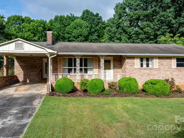 518 W School St, Maiden, NC 28650