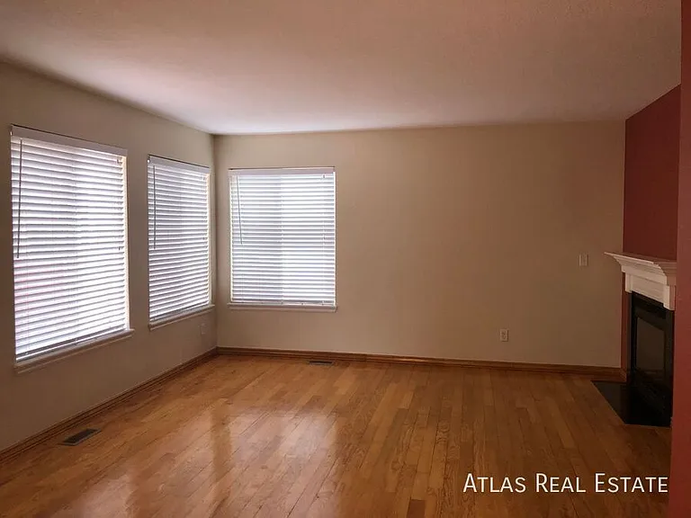 1316 S Alton Ct — Photo 12