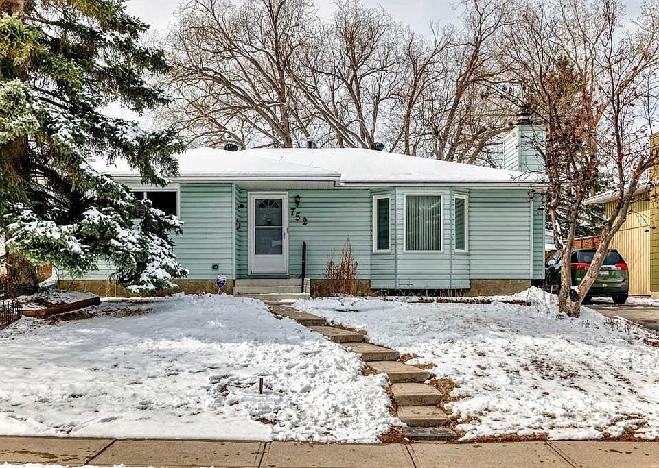 1st image of 752 W Cedarille Way SW