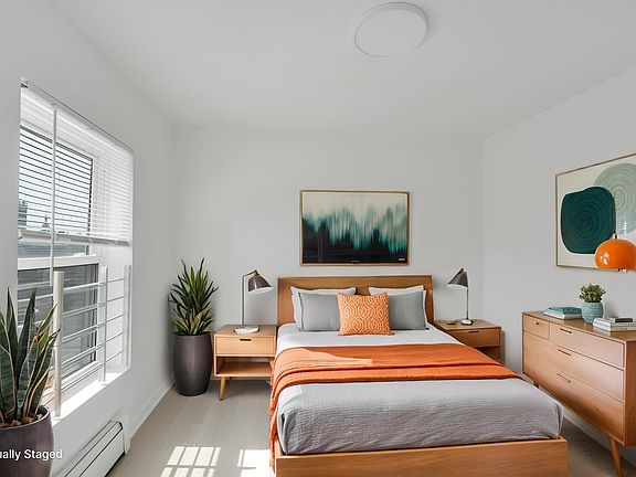 4th image of 65 Saint Pauls Ave APT 3