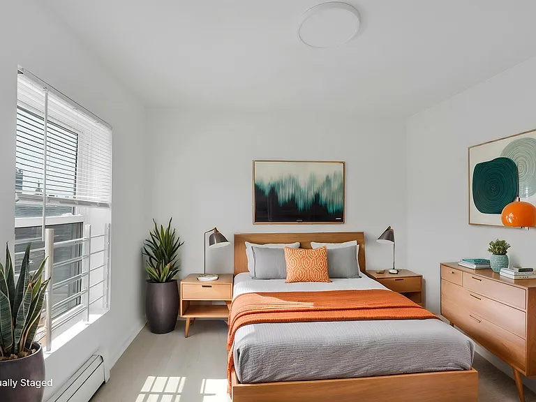 65 Saint Pauls Ave #3 — Photo 4