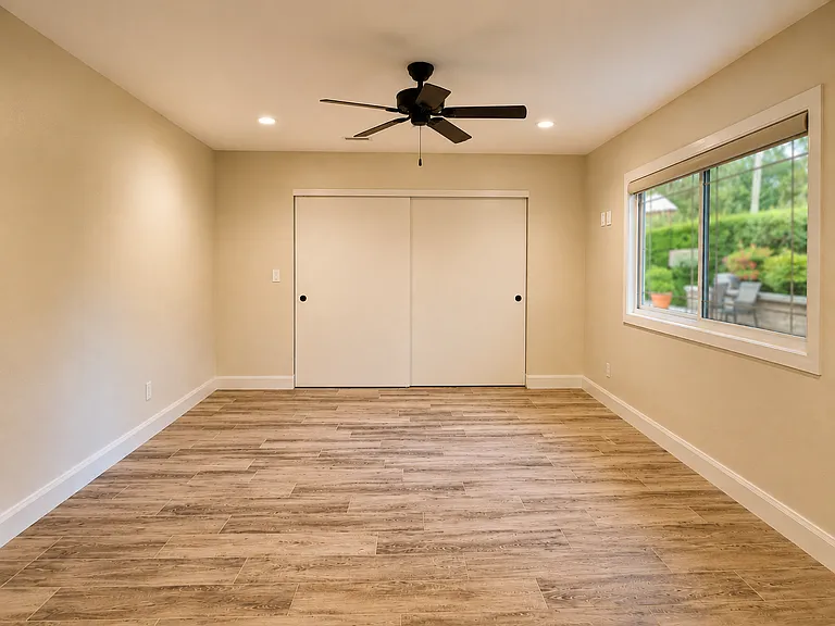 32039 Grenville Ct — Photo 8