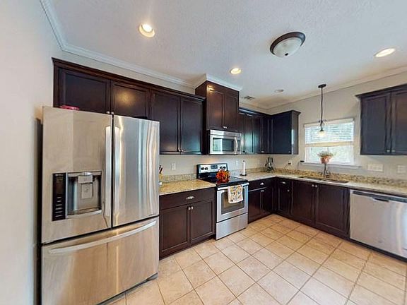 3rd image of 1223 Cypress Trl