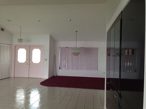 2nd image of 530 Coral Creek Dr
