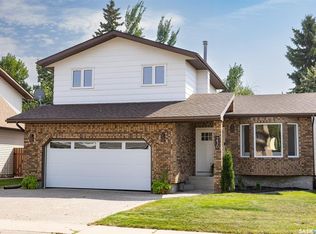 230 Hogg Way, Saskatoon, SK S7N3W1