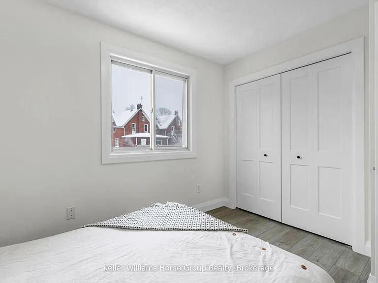 77 Lancaster St W — Photo 6