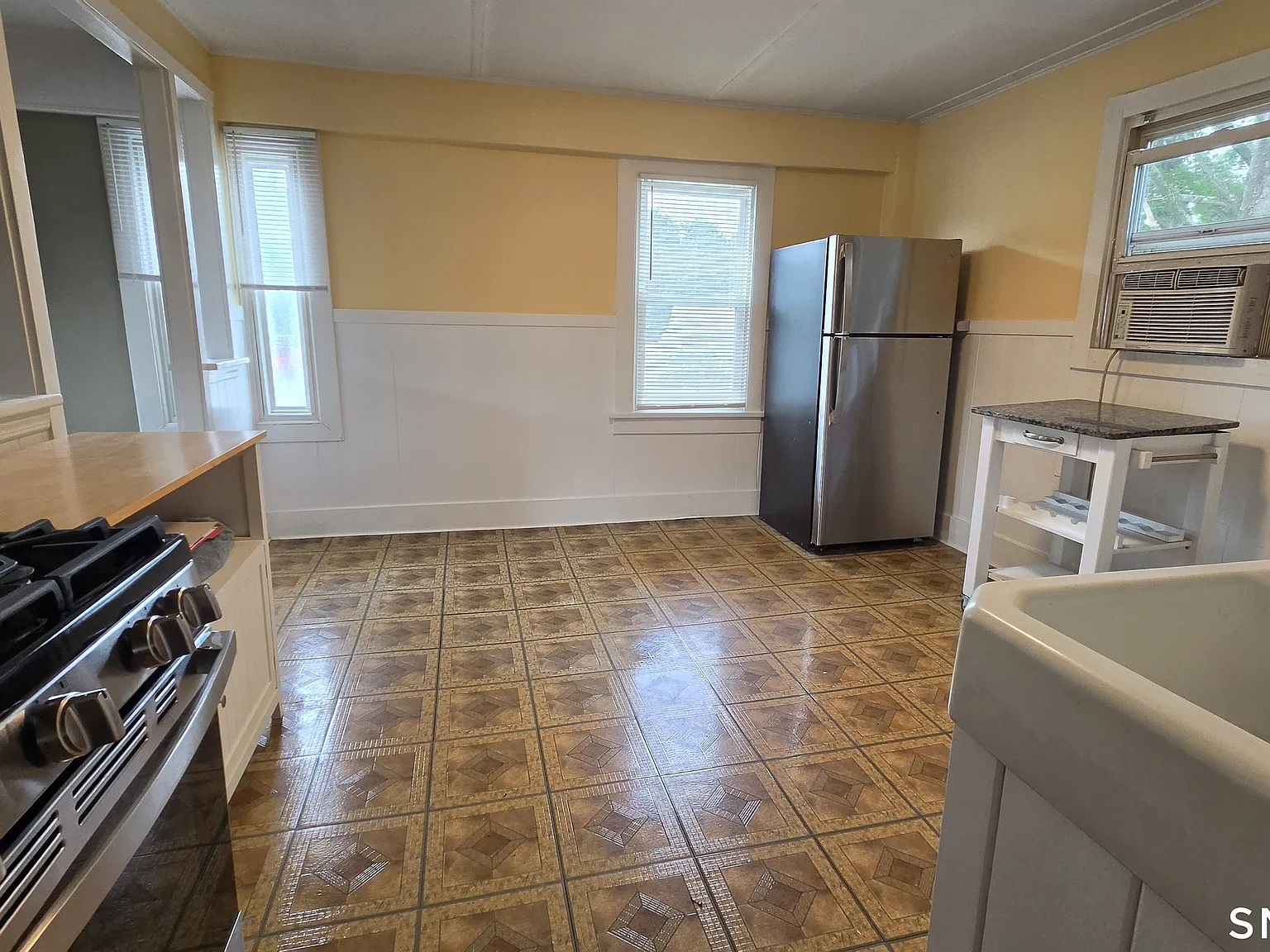 1 bed, 1.0 bath, 700 sqft, $1,800 — Photo 4