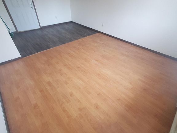 4th image of 919 Gould St APT 18
