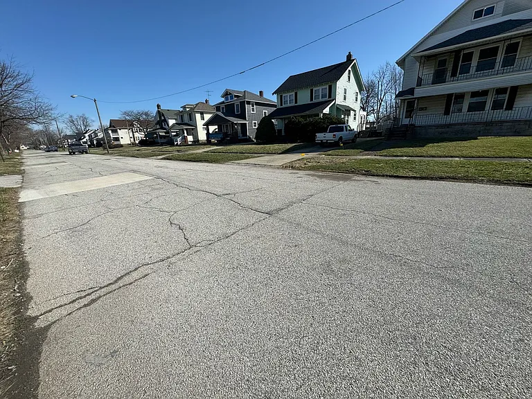839-841 Allison Ave — Photo 38