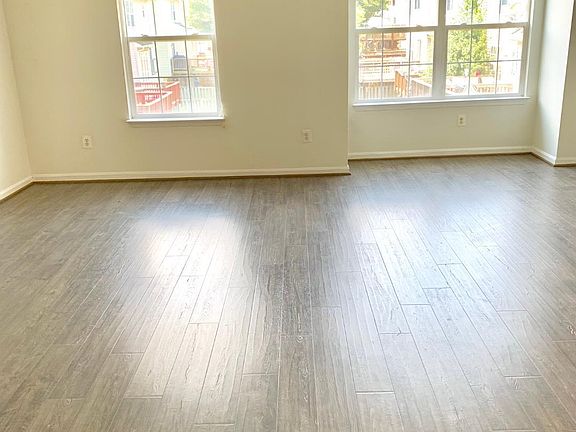 5th image of 7574 Duneiden Ln