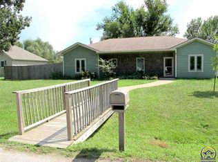 1325 Neosho St, Burlington, KS 66839