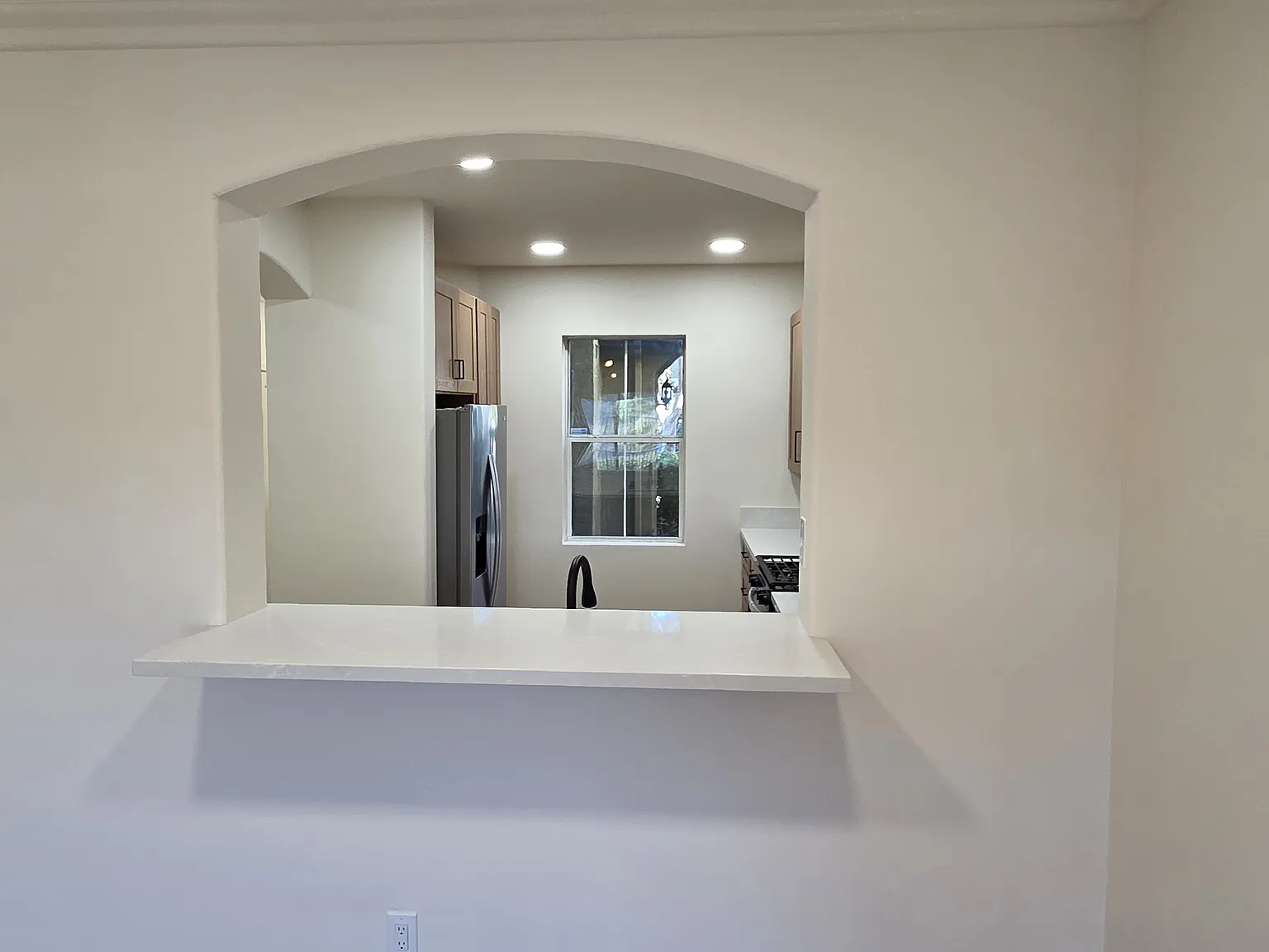 3 bed, 2.5 bath, 1525 sqft, $3,995 — Photo 3