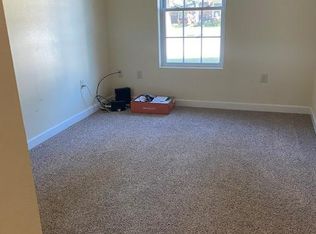 410 N Division St APT E, Sumner, IA 50674