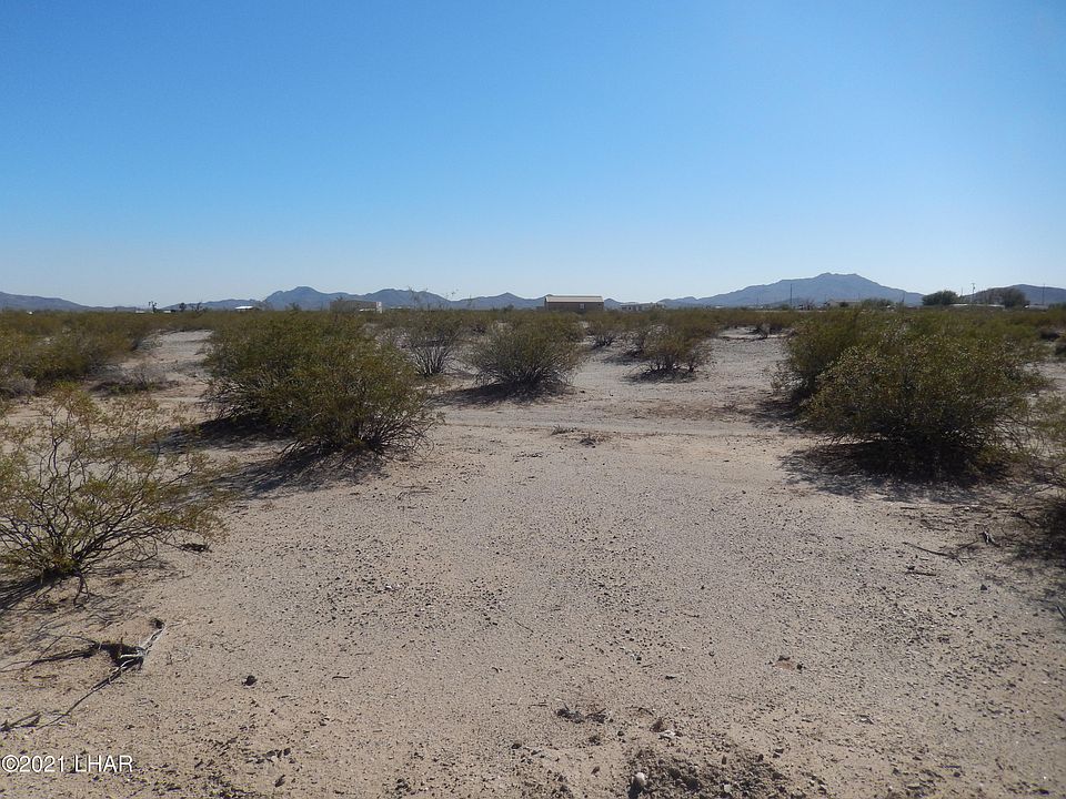 2nd image of 68510 Old Bell Rd