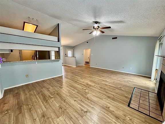 2nd image of 319 Iberis Dr #319