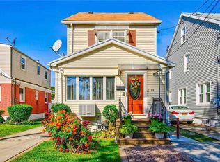 15 De Witt St, Valley Stream, NY 11580