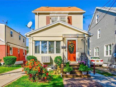 15 De Witt St, Valley Stream, NY, 11580