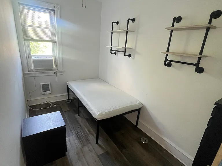 2908 N Judson St — Photo 5