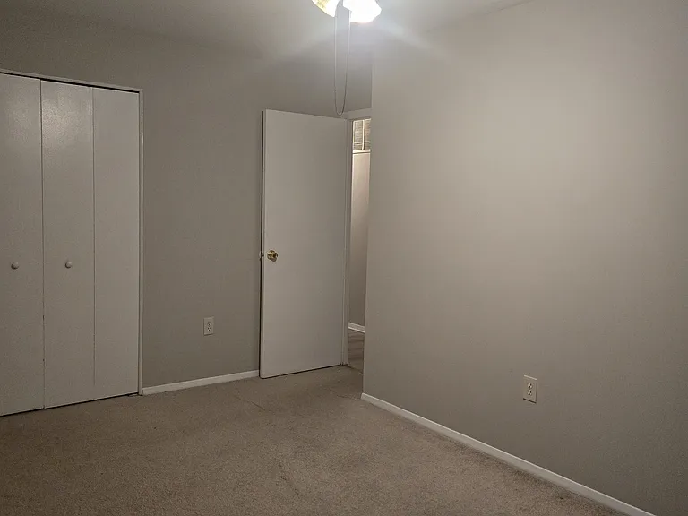 1 Golden Hill Ct — Photo 41
