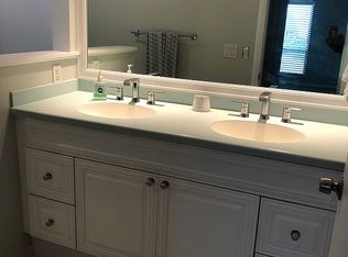 17 SE Turtle Creek Dr #E, Tequesta, FL 33469