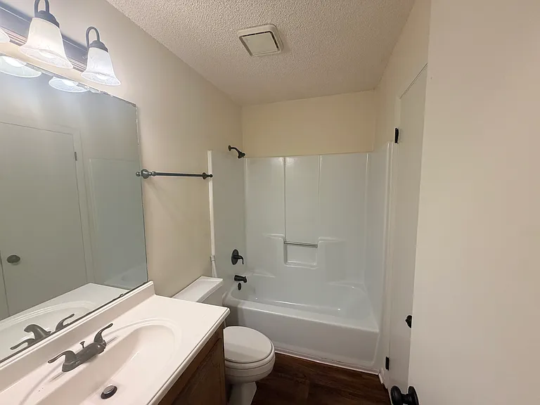 2B Westbrook Cir #B — Photo 7