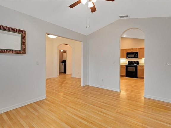 4th image of 743 Windsor Estates Dr