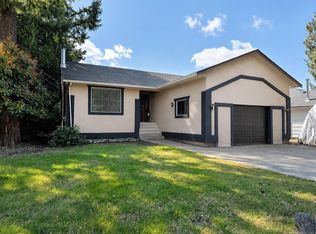 236 Grants Lake Rd, Lake Cowichan, BC V0R 2G0
