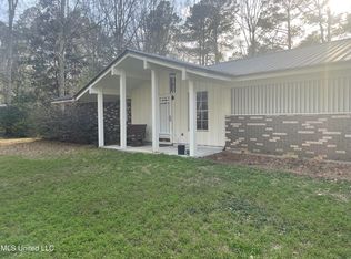 704 Elm Ave NW, Magee, MS 39111
