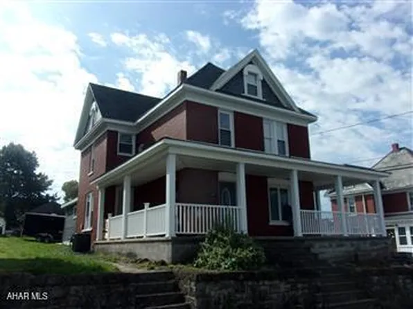 600 New St, Roaring Spring, PA 16673