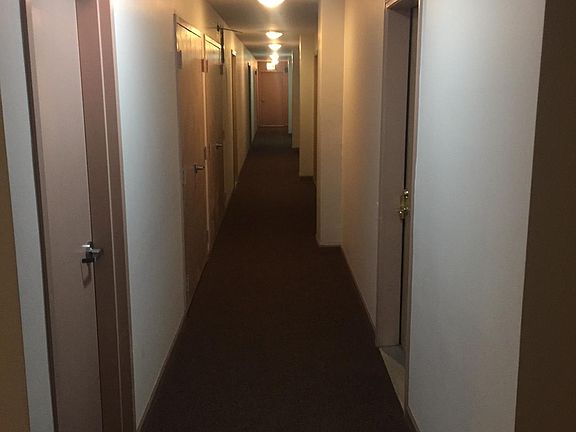 5th image of 2400 W Madison St #317